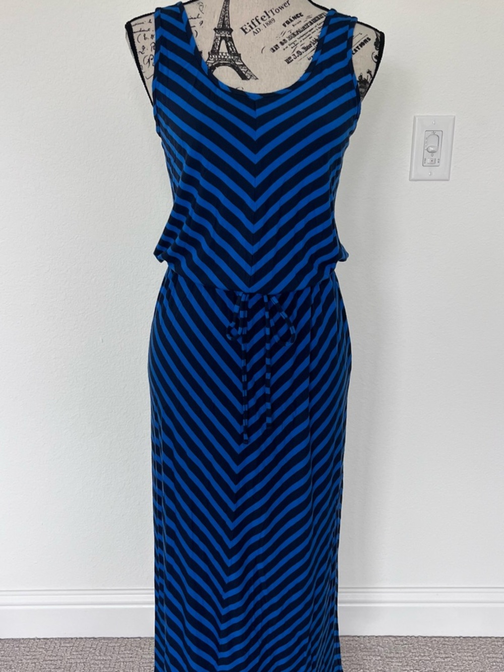 Caslon Blue and Black Chevron-Striped Sleeveless Maxi Dress Size M